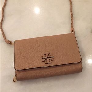 Nwttory Burch Taylor Flat Wallet